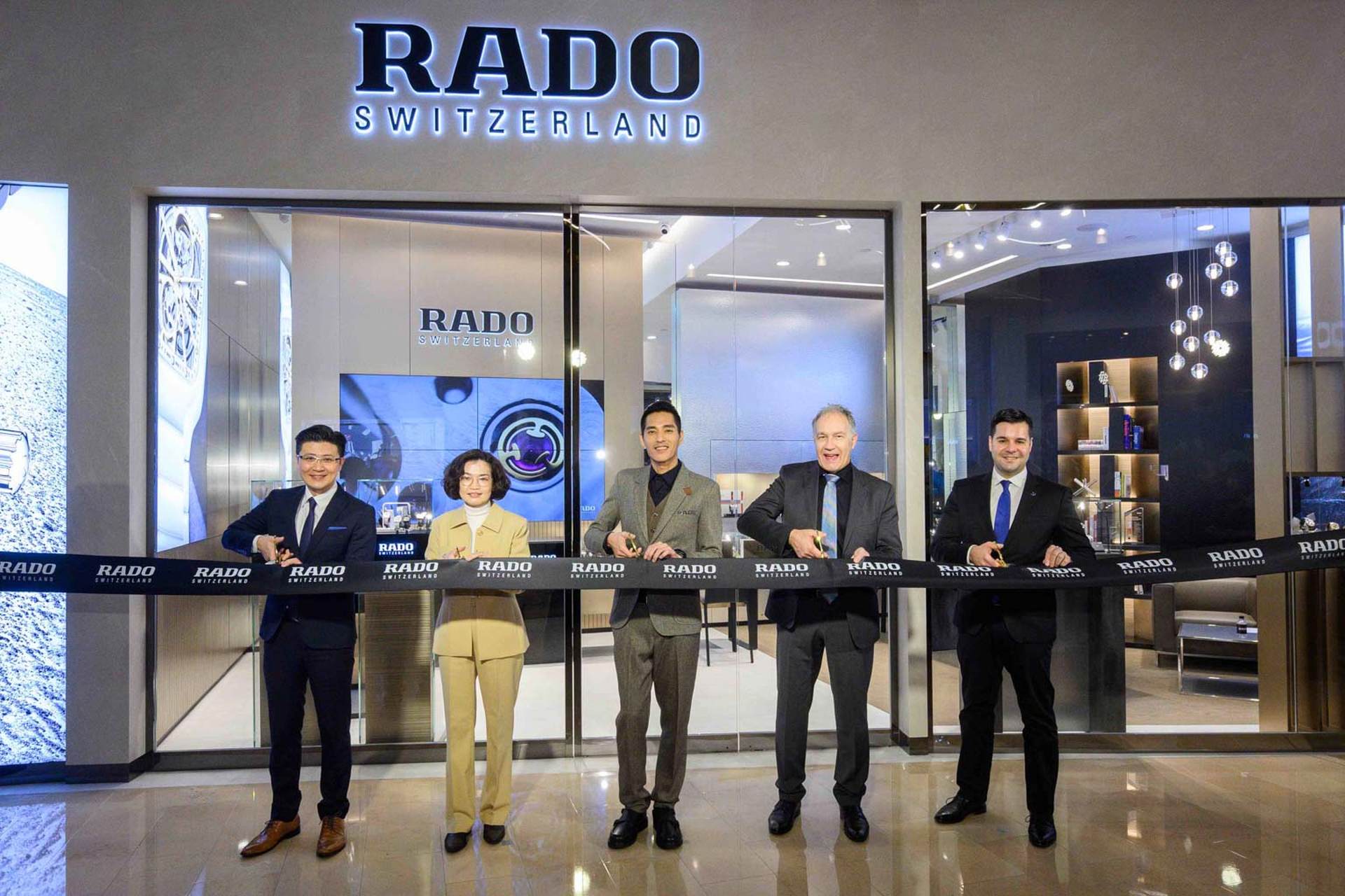RADO¹p¹Fªí¥þ¥x²Ä¤@®a«~µPºXÄ¥©±©ó¥x¥_101¥¿¦¡¶}¹õ