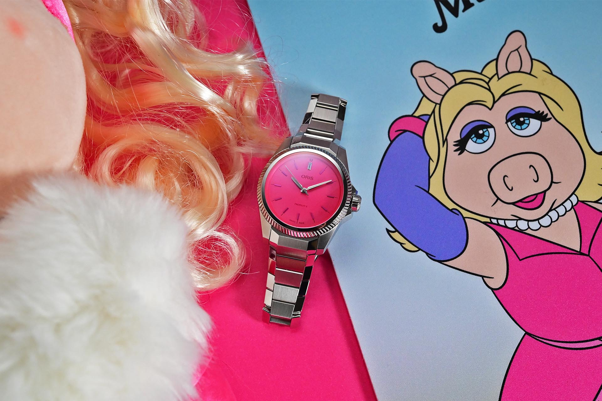 在科米蛙之後,豬小姐也來了!ORIS ProPilot X Miss Piggy